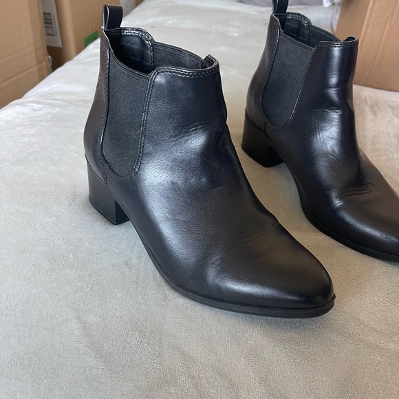 Leather booties - Picture 2 of 5